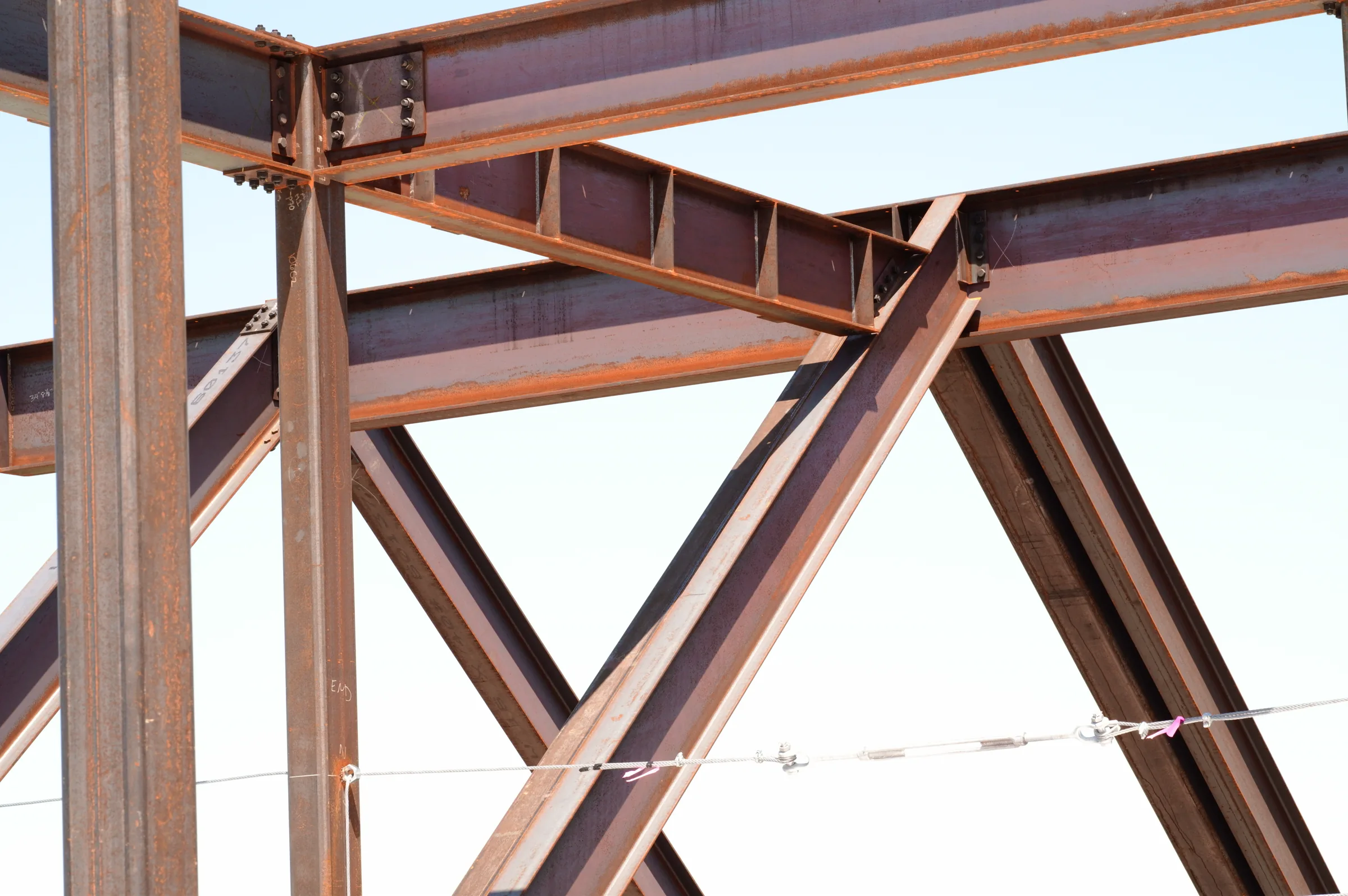Diagonal steel bracing and beam connections at the Modern Mountain House